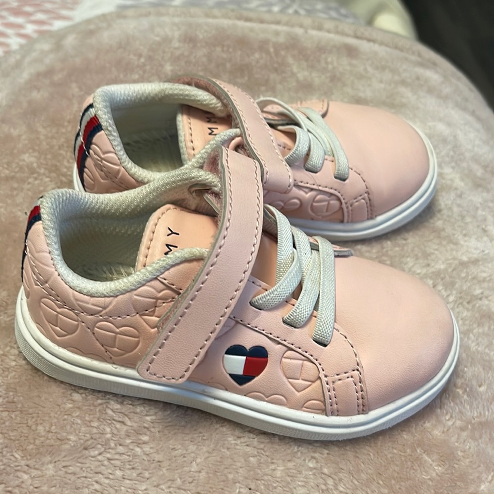 Tommy Hilfiger kids shoes (pink) size 6